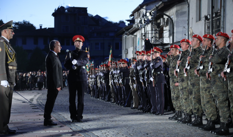 Премиерът Гълъб Донев участва в отбелязването на Деня на Независимостта на България във Велико Търново